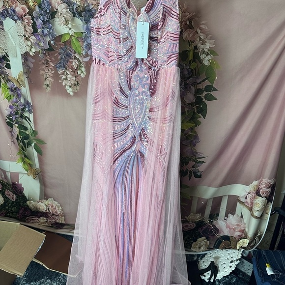 Pink Sequined Formal Gown NWT. Size Medium by Faeriesty - Picture 5 of 8